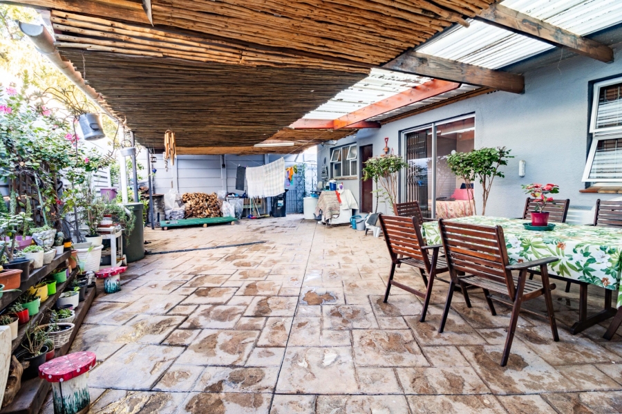 4 Bedroom Property for Sale in Rondebosch East Western Cape